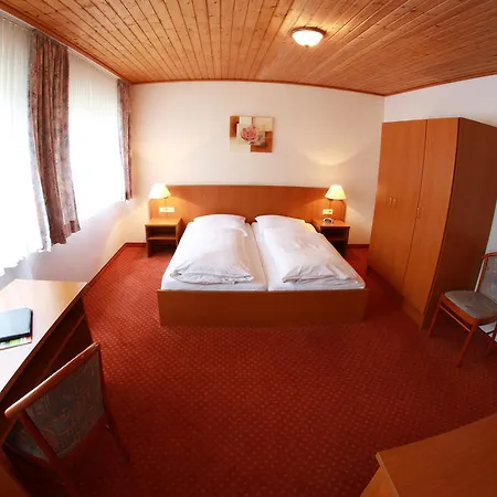 Haus Christel Apartmanhotel 3*