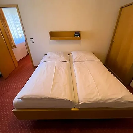 Aparthotel Haus Christel 3*